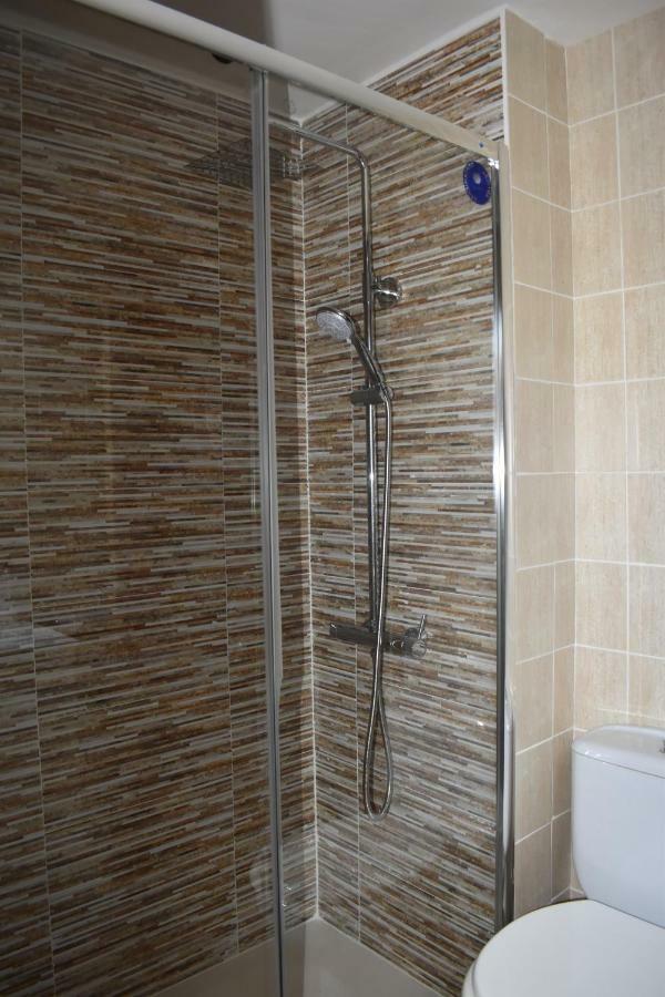 Appartement Magnolia, Habitacion Matrimonial Con Bano Uso Privado, En Casa Compartida à Palafrugell Extérieur photo